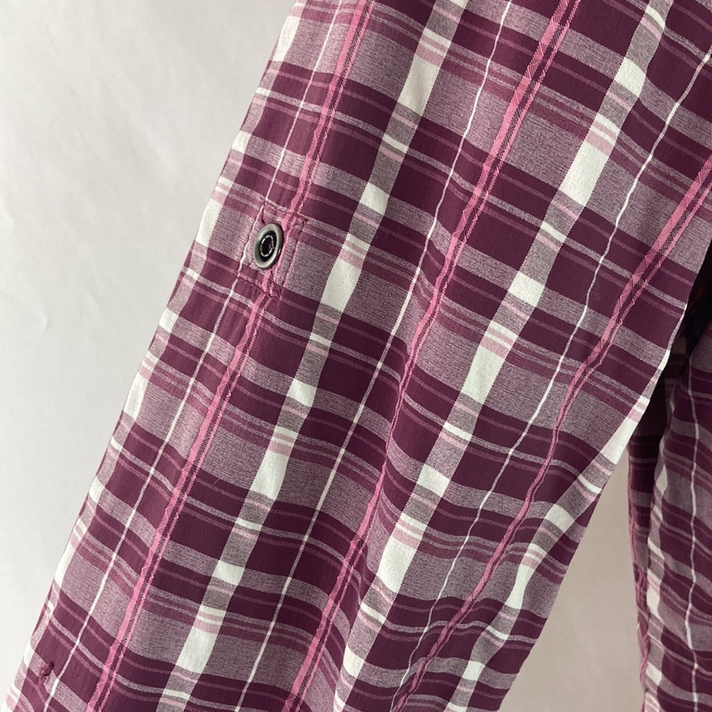 REI Outdoor Quick Drying Snap-Up Shirt with Hidden Zipper Pocket - Picture 3 of 11